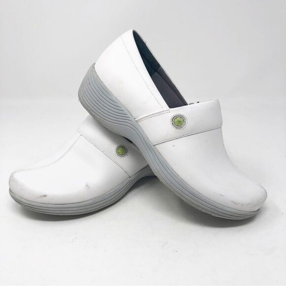 WORK WONDERS BY DANSKO | White Slip On Clogs Work Shoes Women’s Size 36 - Picture 1 of 12